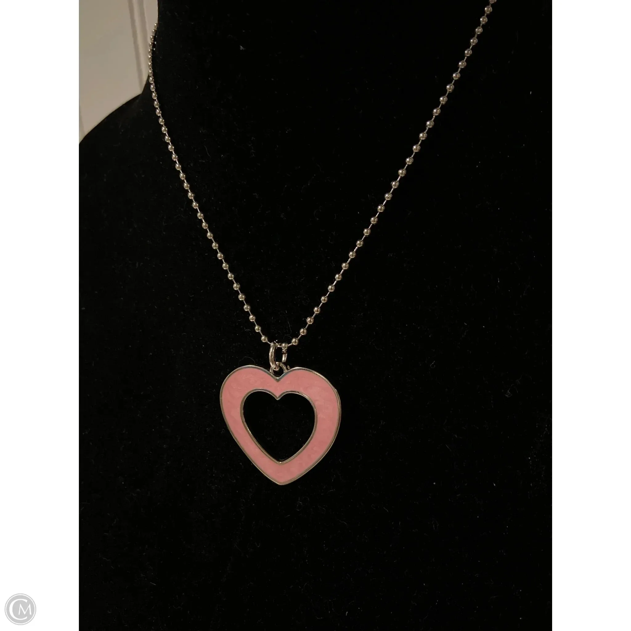 Necklace Pendant By Clothes Mentor, Size: 1