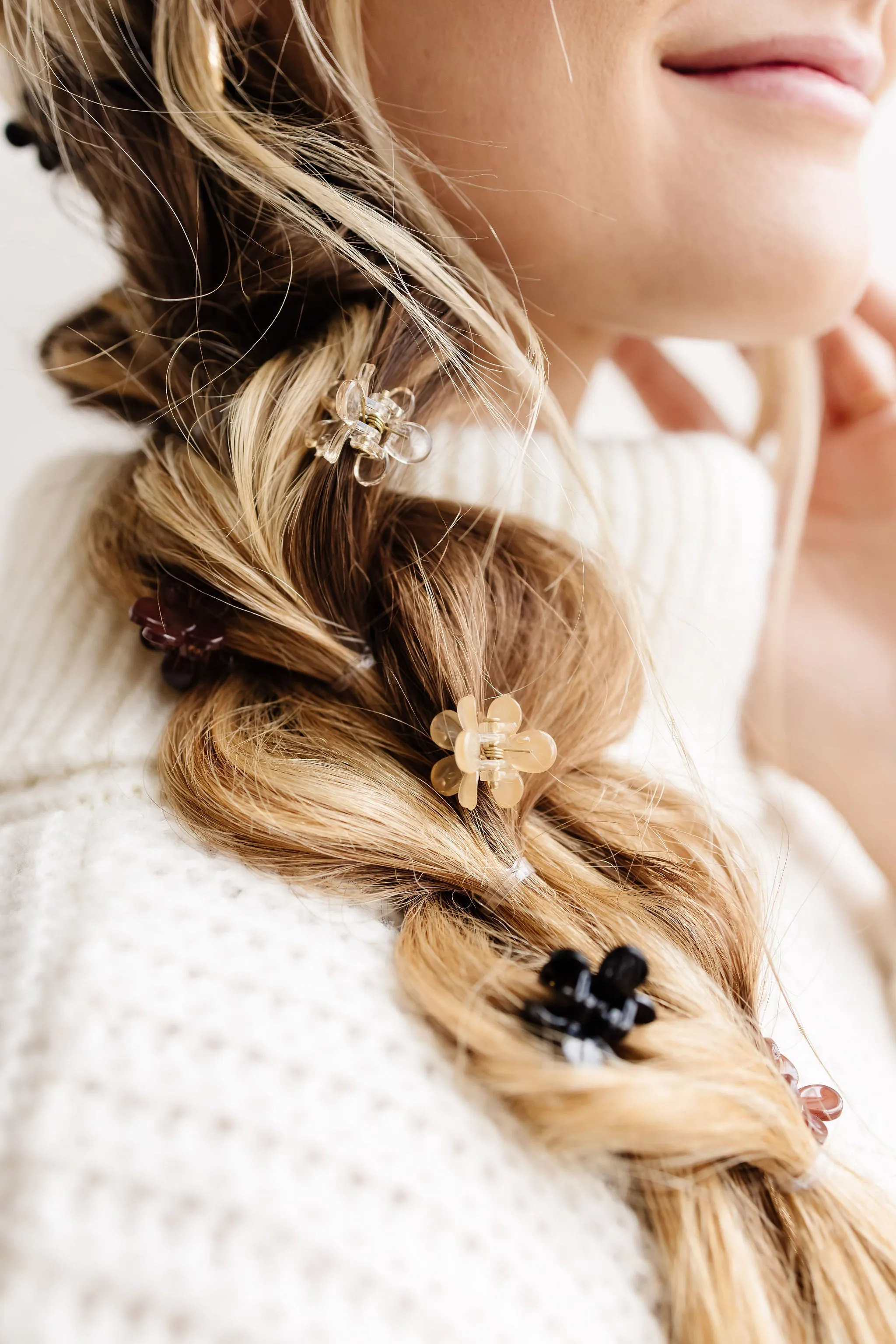 Neutral Essentials Micro Claw Clip Pack Andi