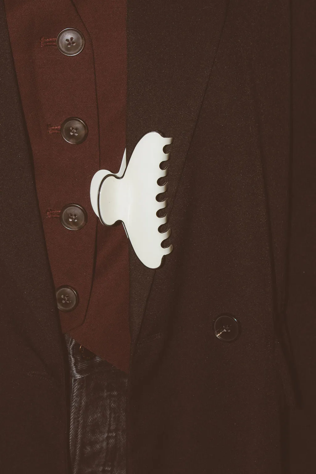 Noir Claw Clip Andi