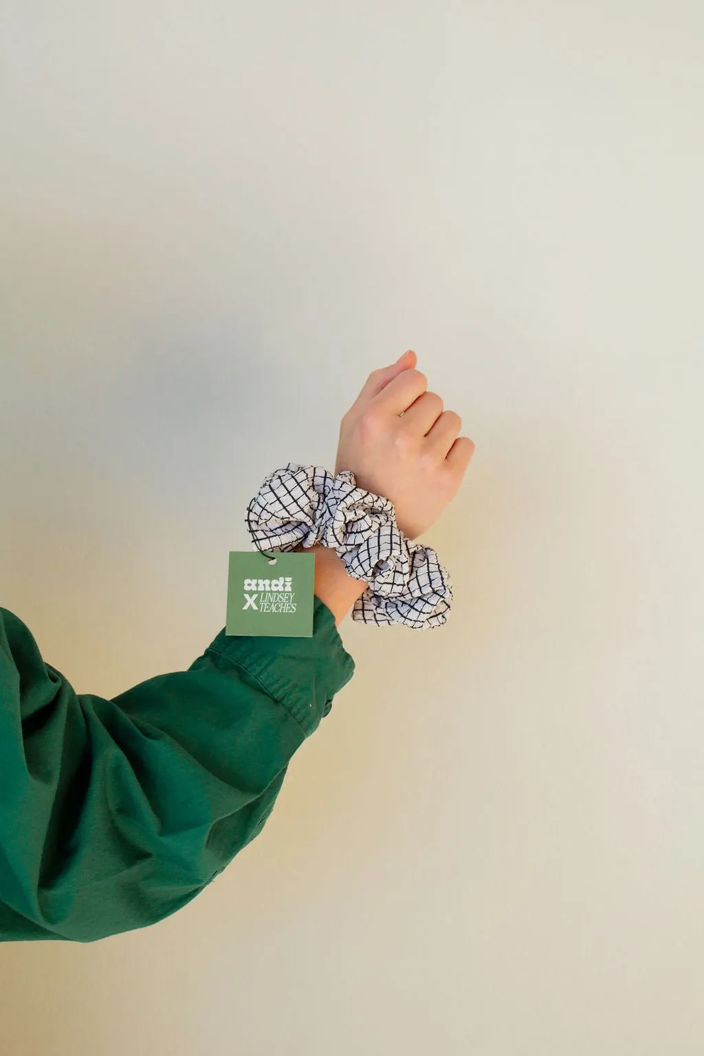 Off The Grid Jumbo Scrunchie Andi