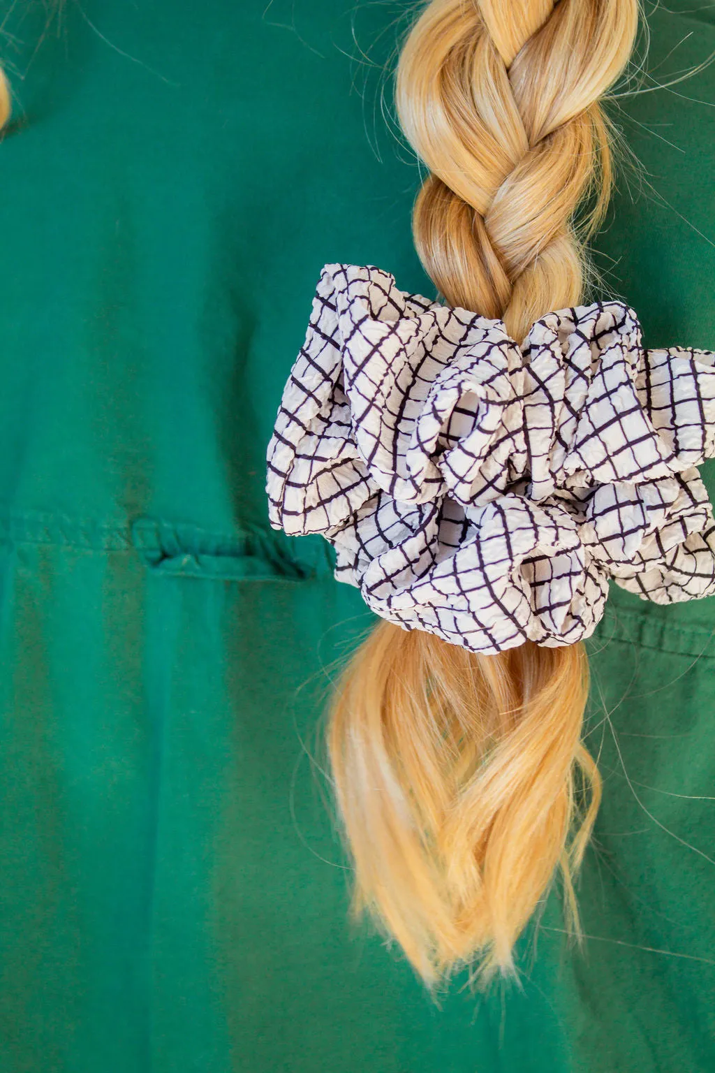 Off The Grid Jumbo Scrunchie Andi
