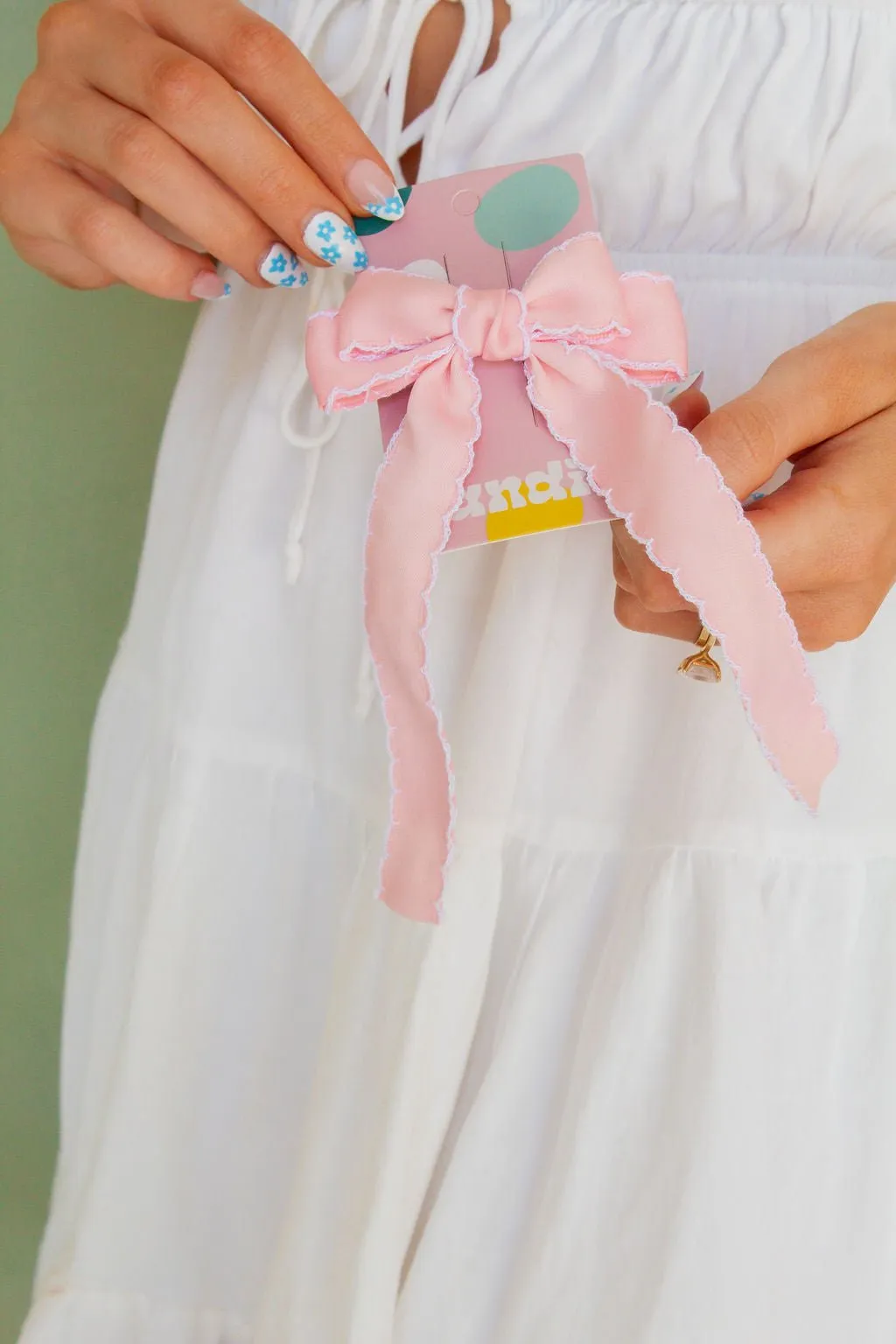 Olivia Long Bow Clip Andi
