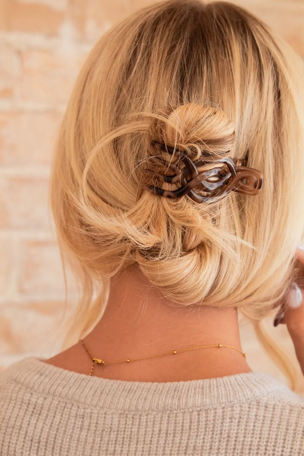 Overlapping Flat Claw Clip Andi