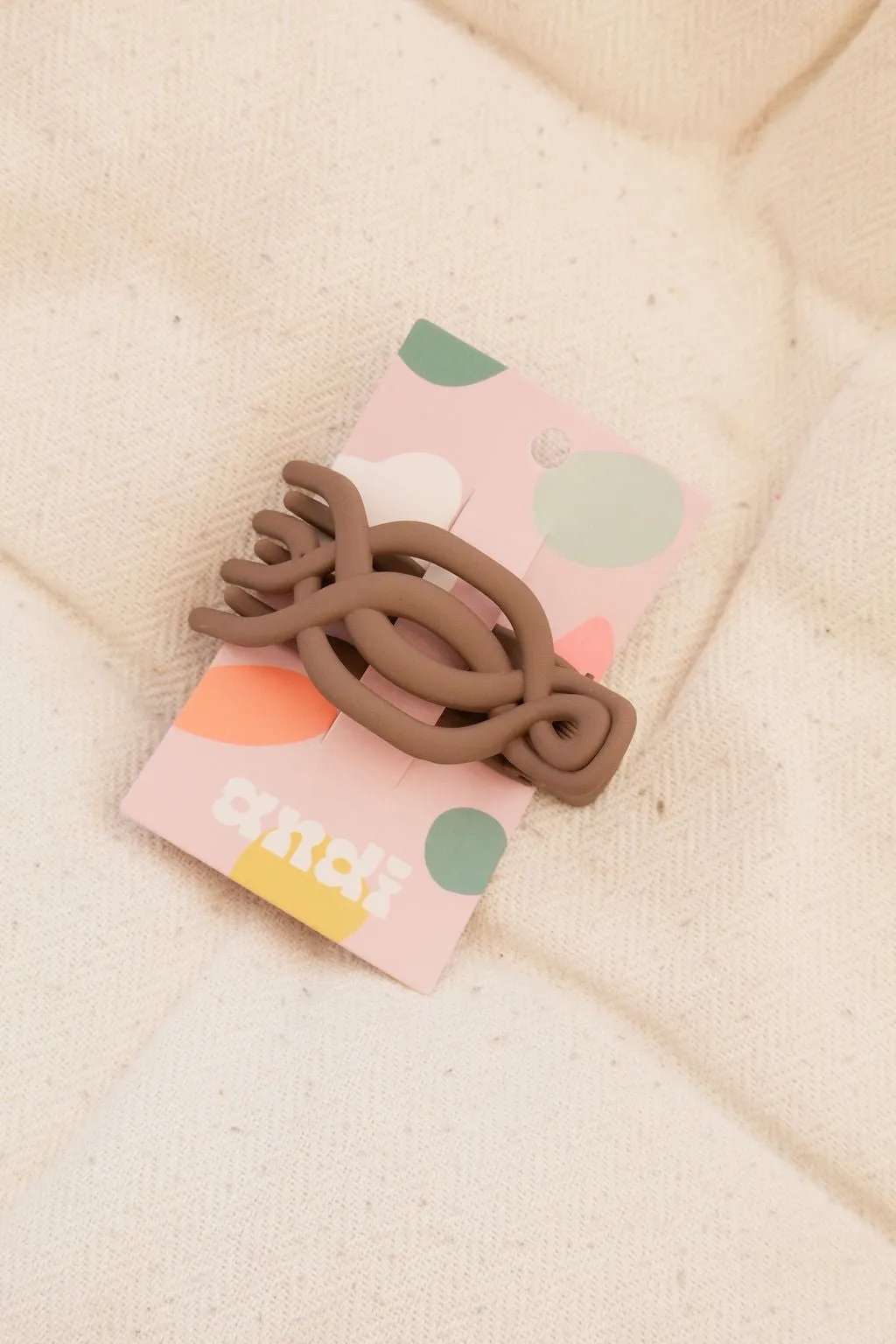 Overlapping Flat Claw Clip Andi