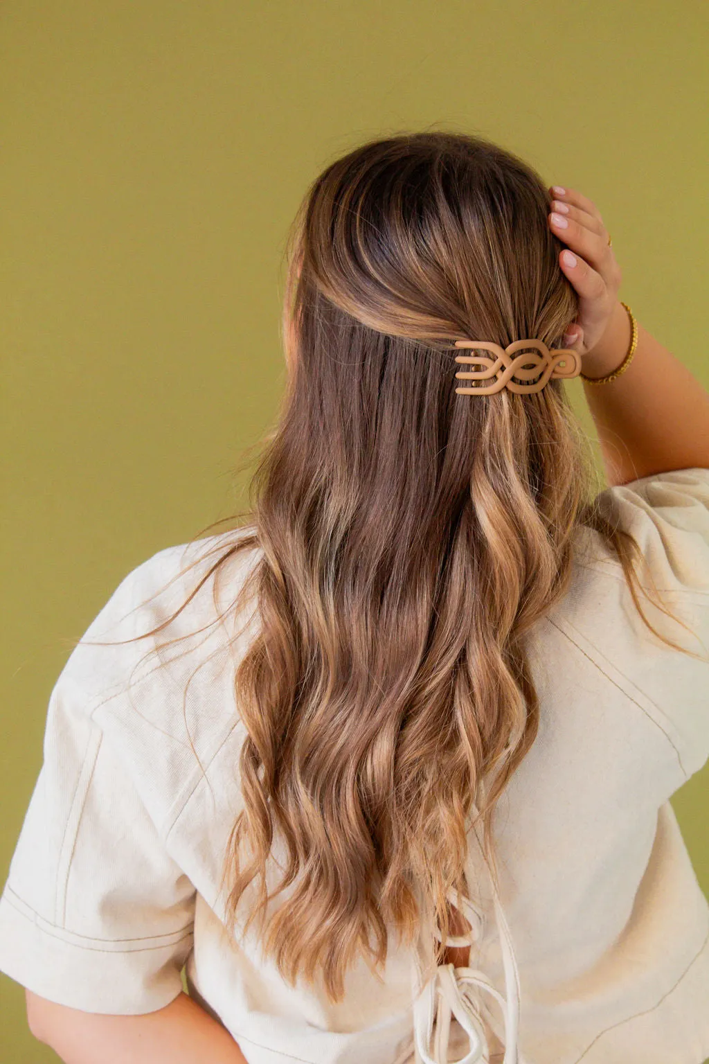 Overlapping Flat Claw Clip Andi