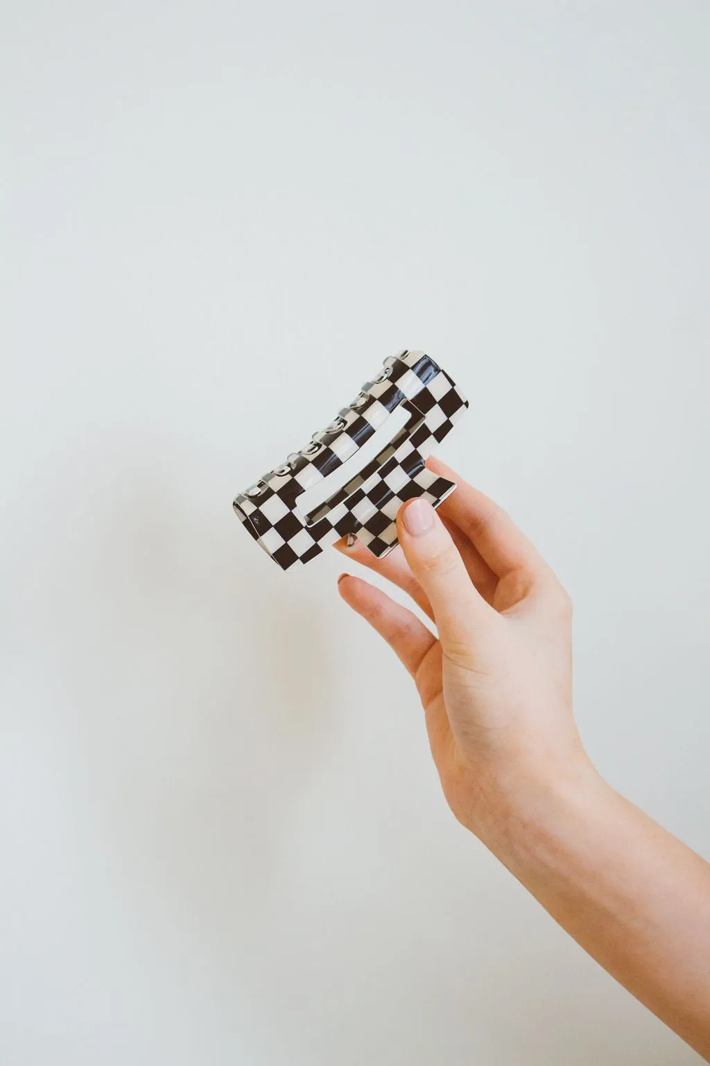 Rad Checkered Claw Clip Andi