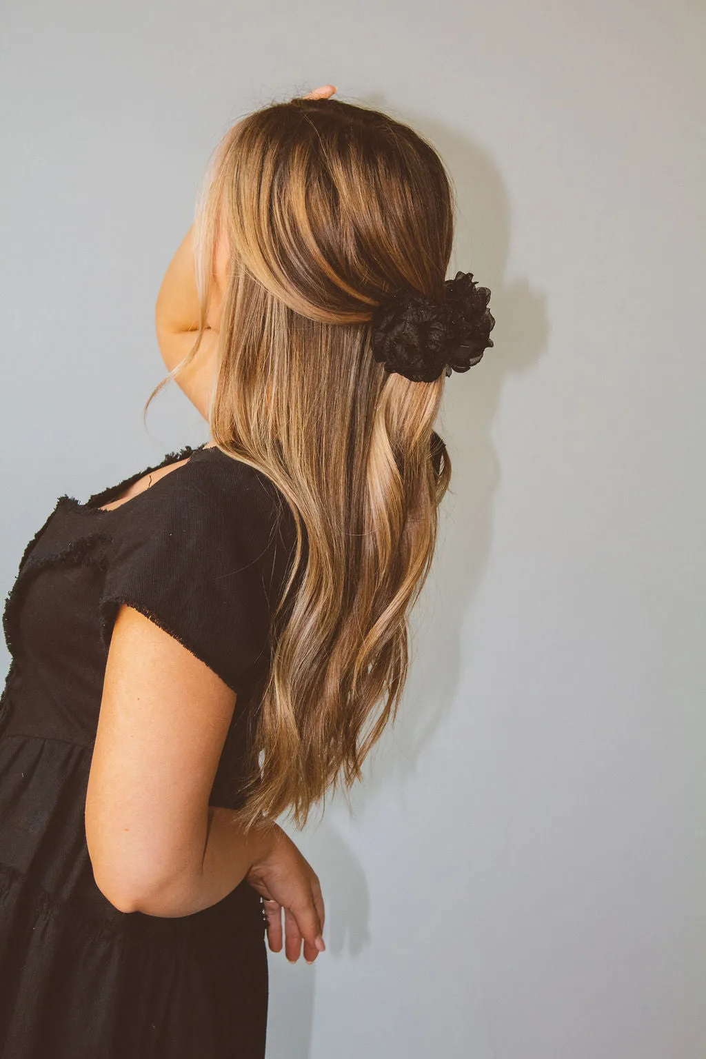 Rose Ruffle Claw Clip Andi