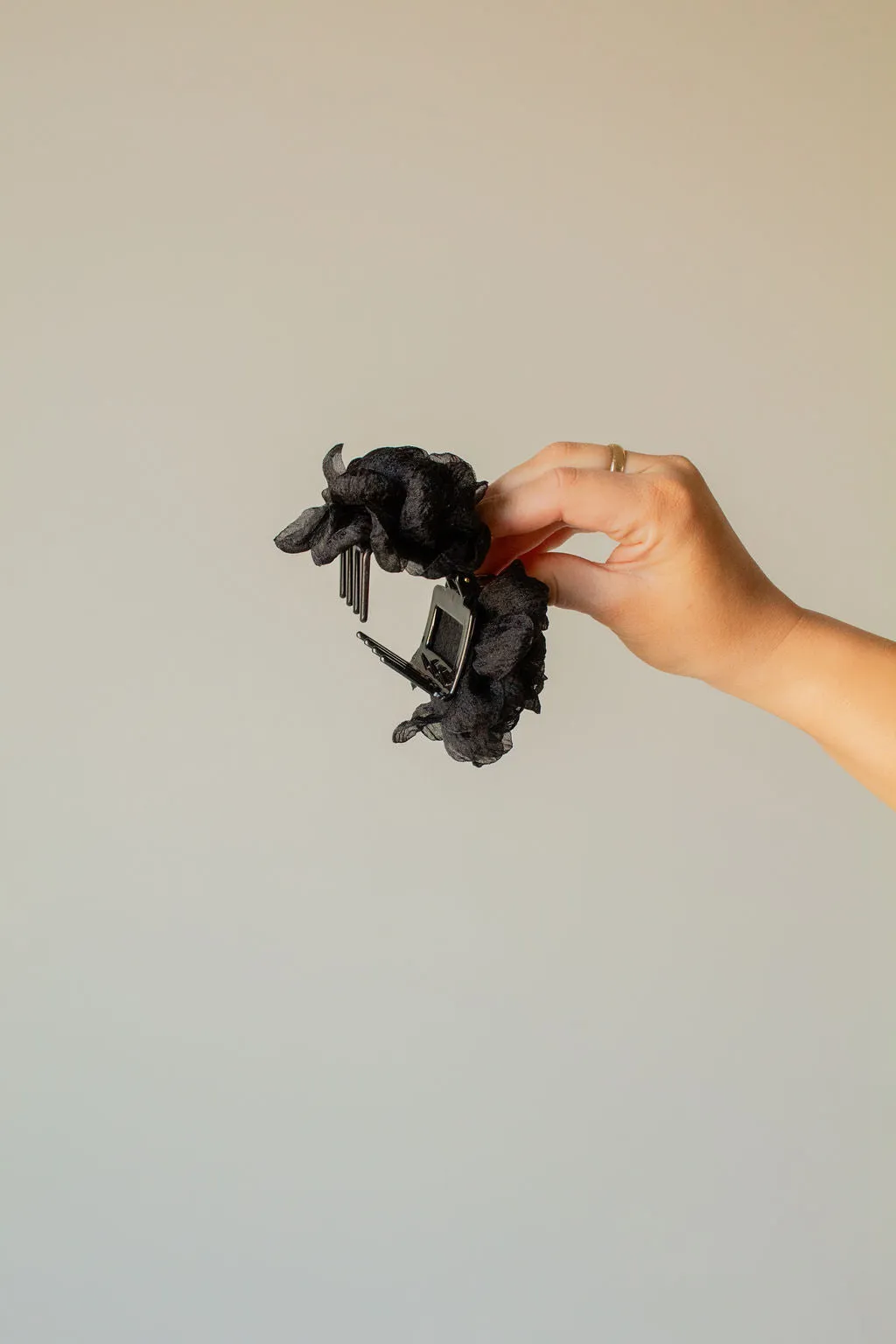 Rose Ruffle Claw Clip Andi