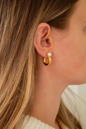 Shiny Pearl Hoops Andi