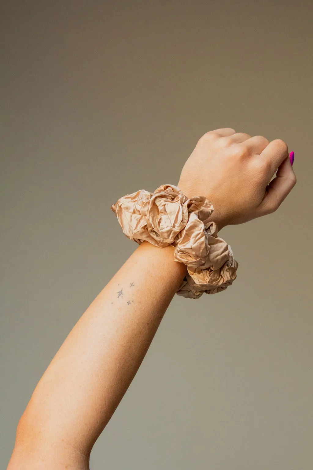 Silky Champagne Jumbo Scrunchie Andi