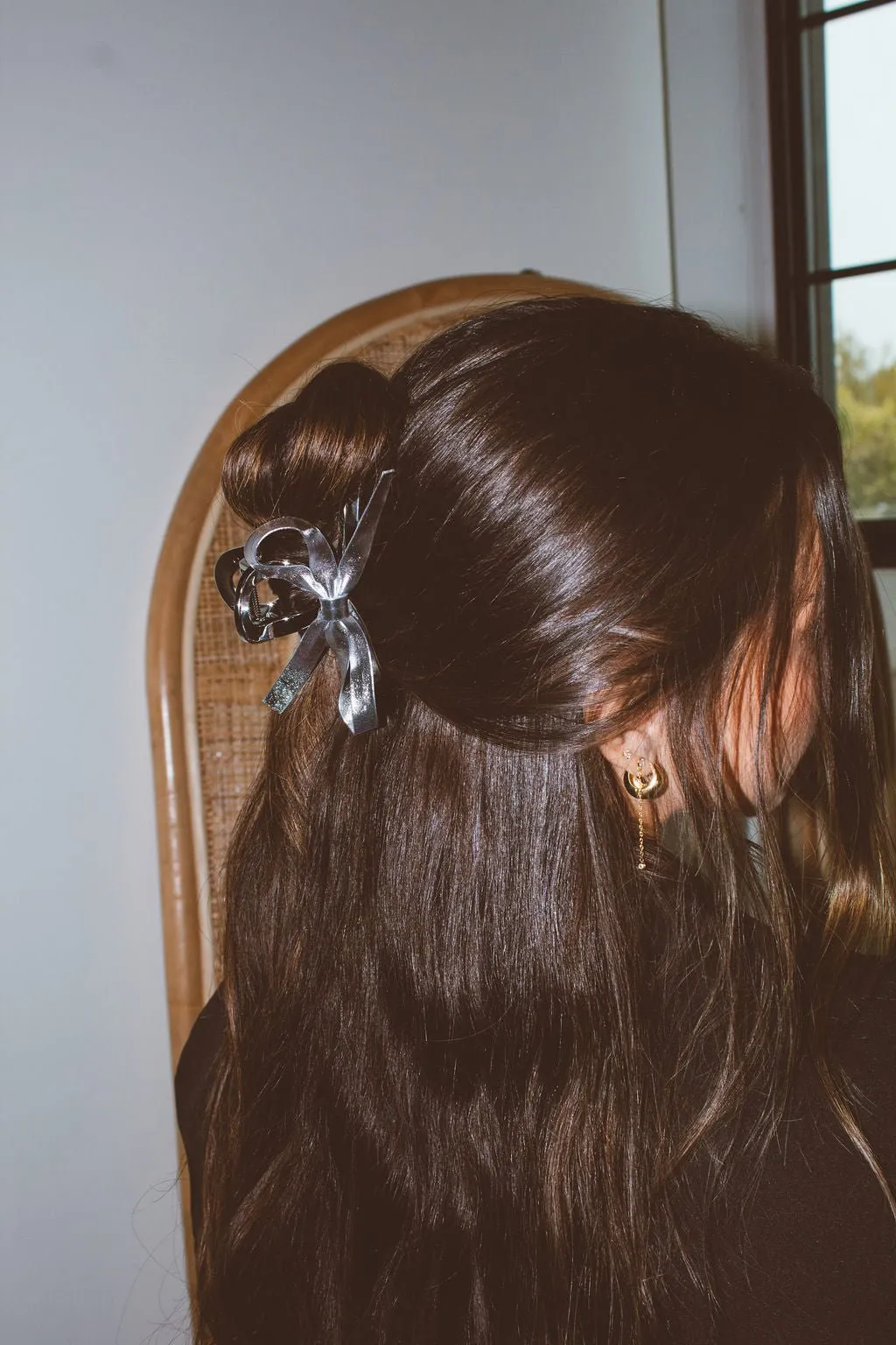 Silver Loop Bow Claw Clip Andi