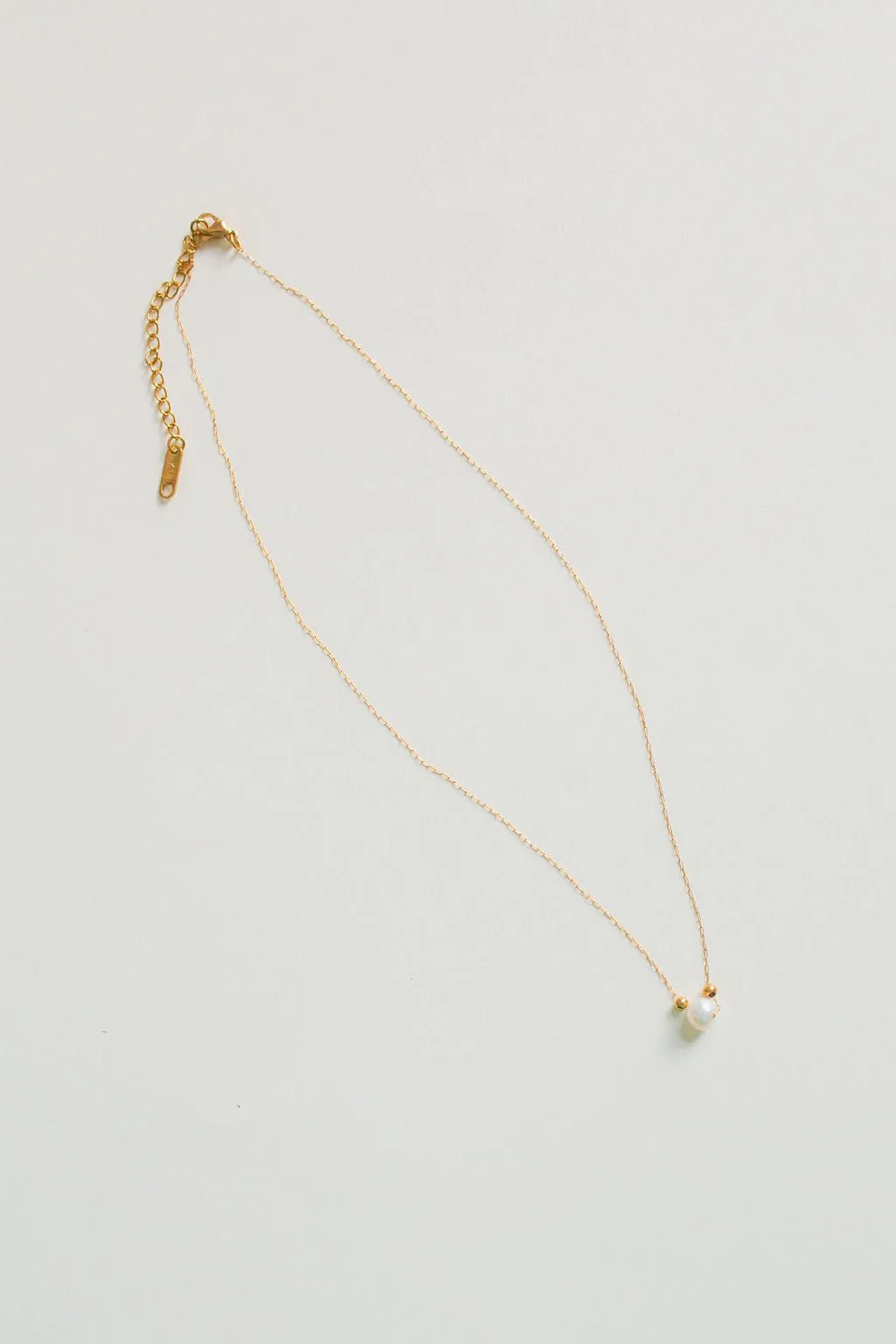 Simple Pearl Pendant Necklace Andi