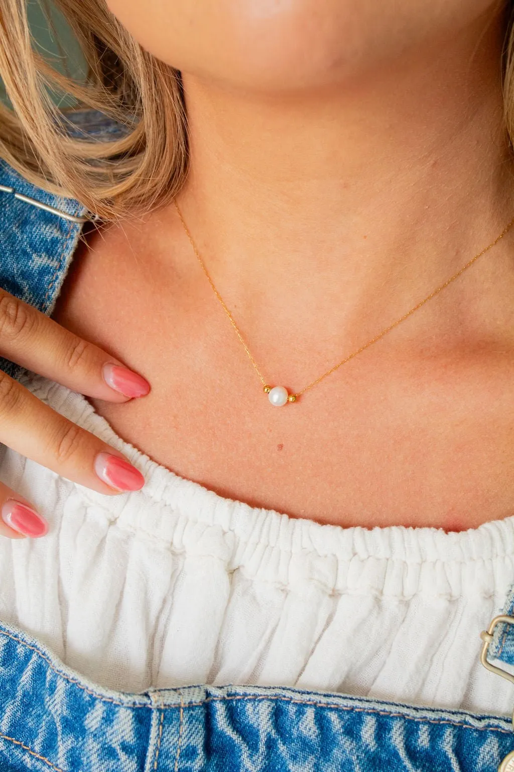Simple Pearl Pendant Necklace Andi