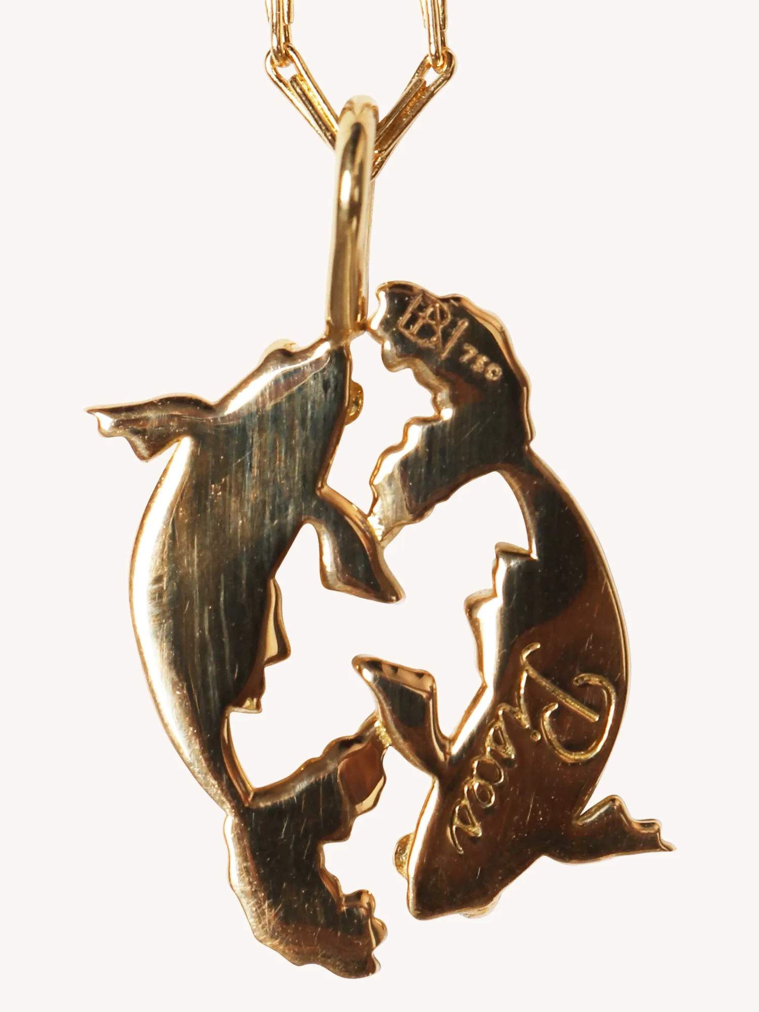 SMALL PISCES ZODIAC NECKLACE