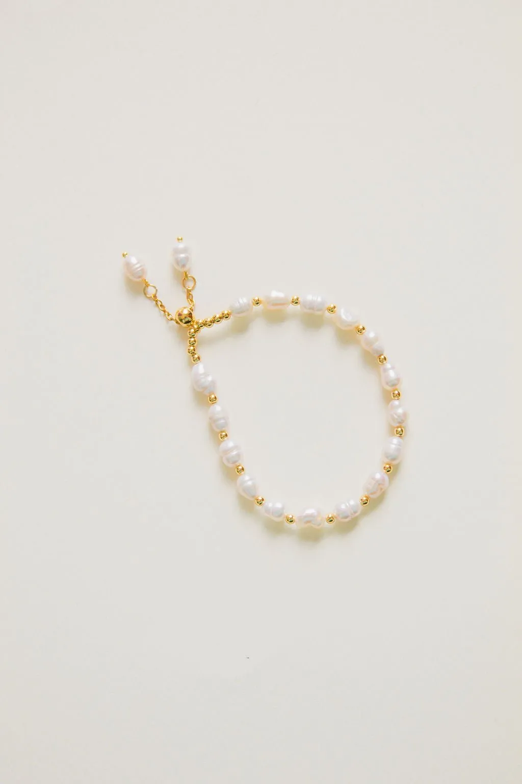 String of Pearls Bracelet Andi