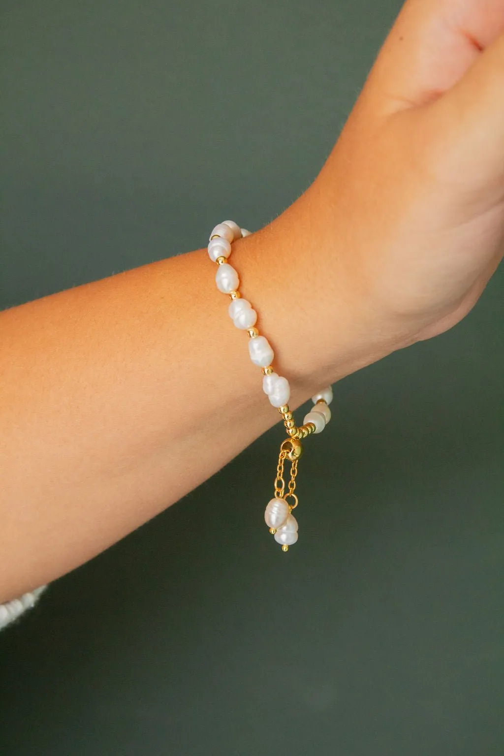 String of Pearls Bracelet Andi