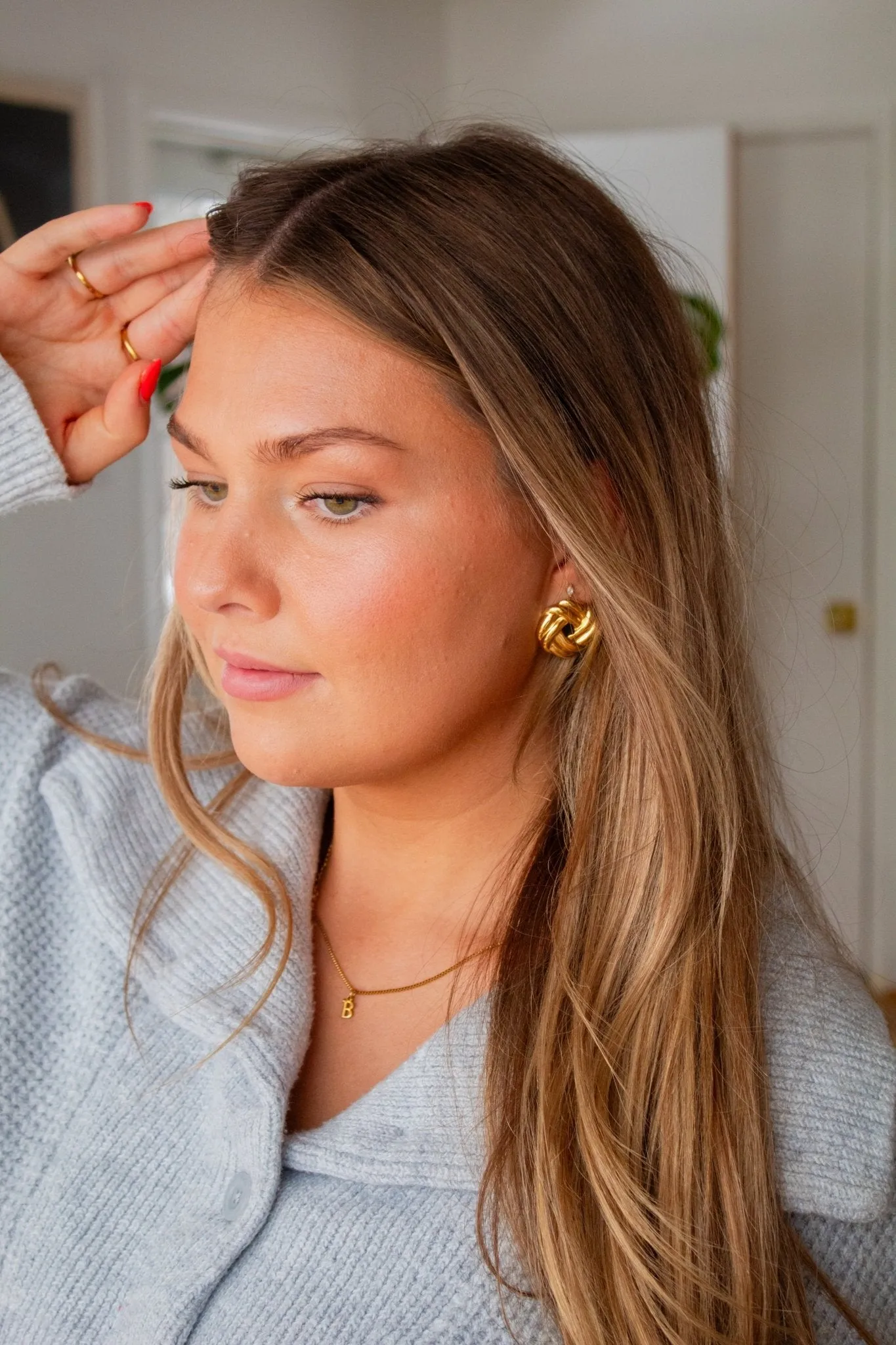 Tie The Knot Studs Andi