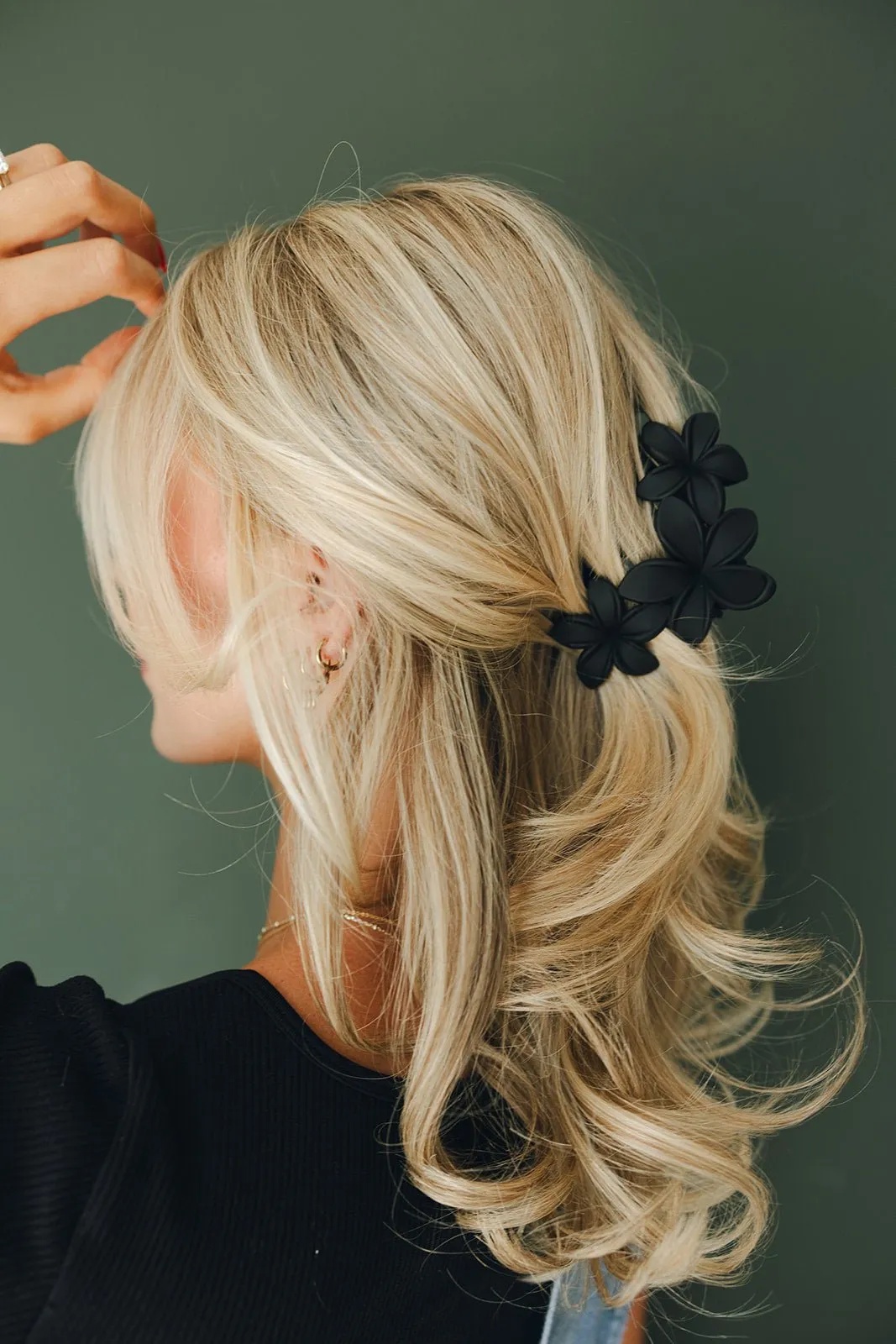Trio Flower Claw Clip Andi