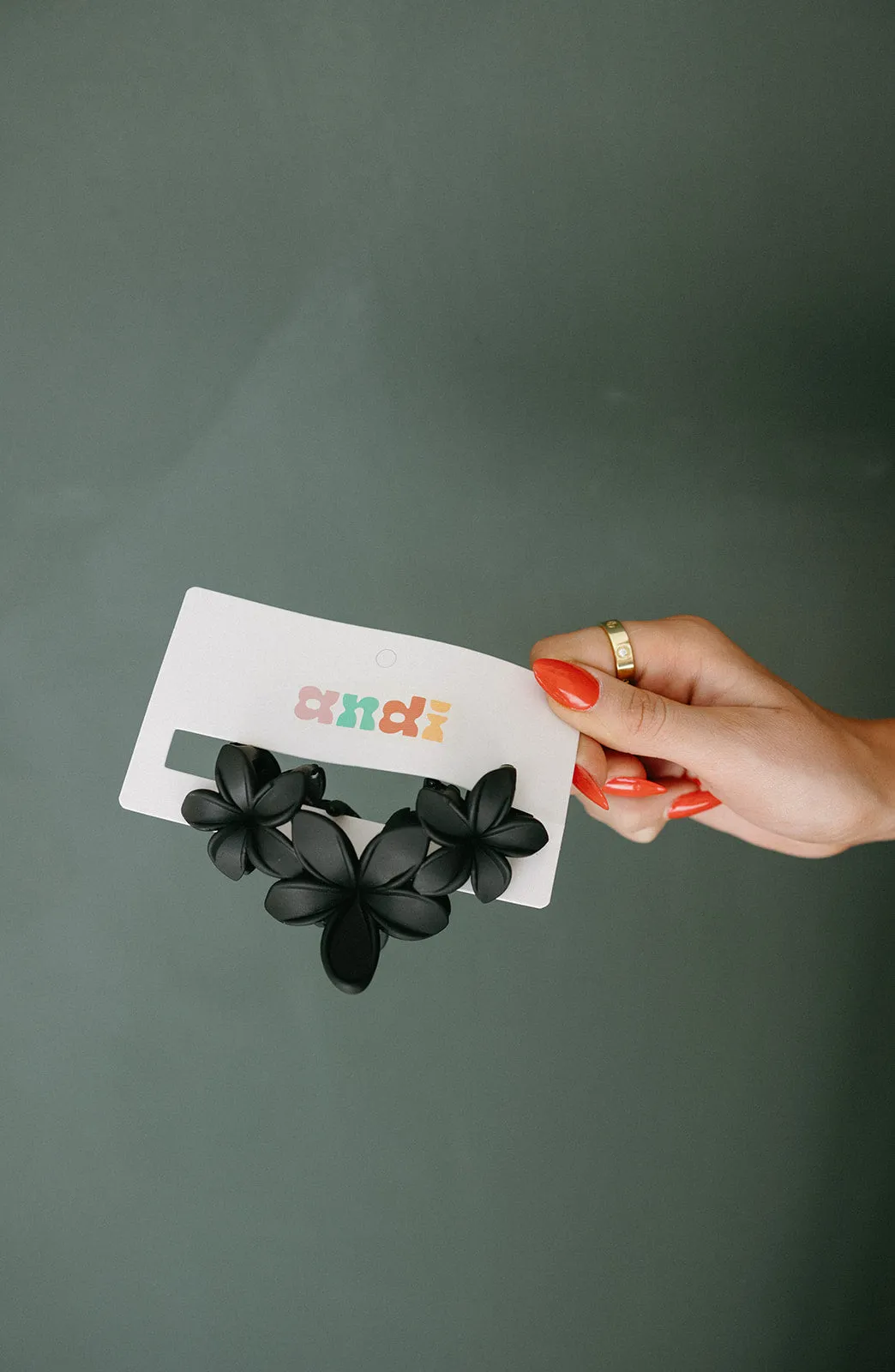 Trio Flower Claw Clip Andi