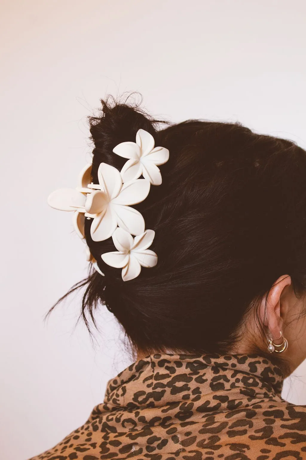 Trio Flower Claw Clip Andi