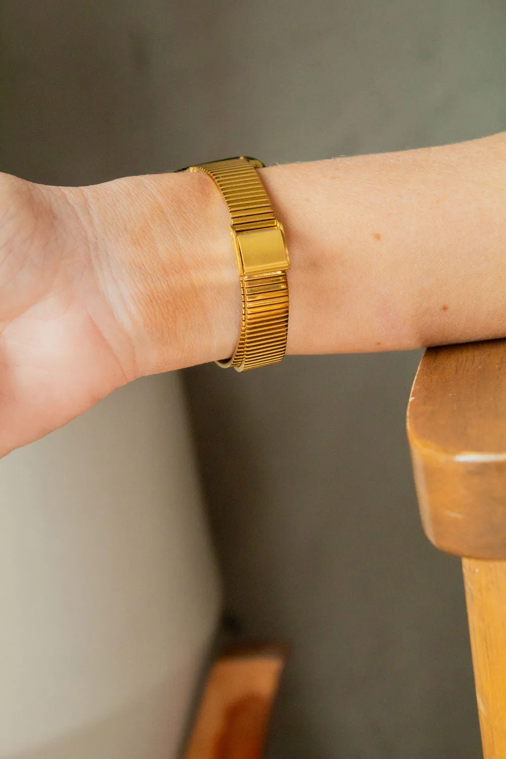 Vintage Gold Link Apple Watch Band Andi
