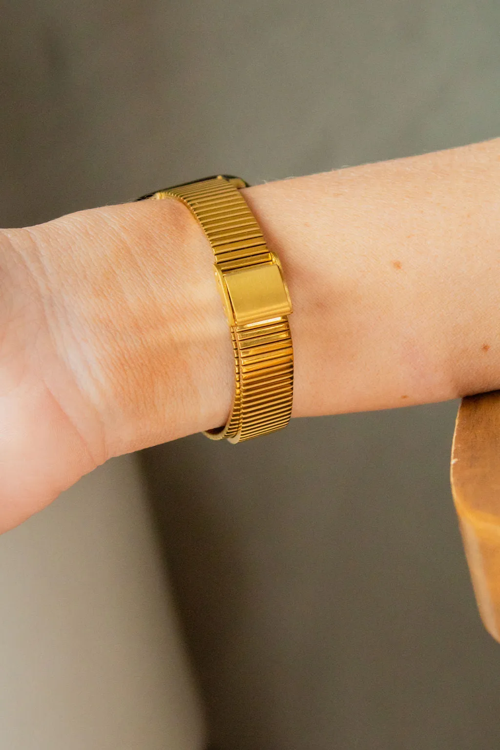 Vintage Gold Link Apple Watch Band Andi