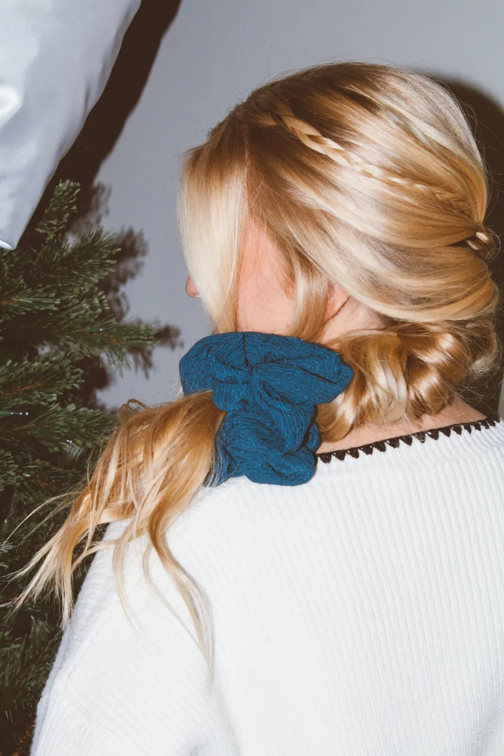 Winter Blue Jumbo Scrunchie Andi