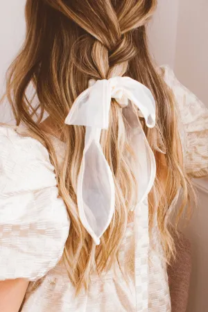 XOXO Cream Long Bow Scrunchie Andi