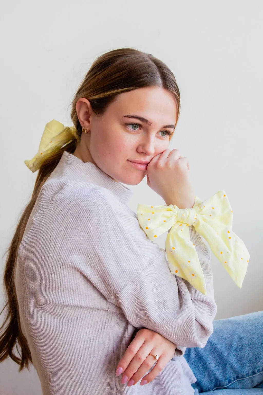 Yellow Daisy Bow Scrunchie Andi